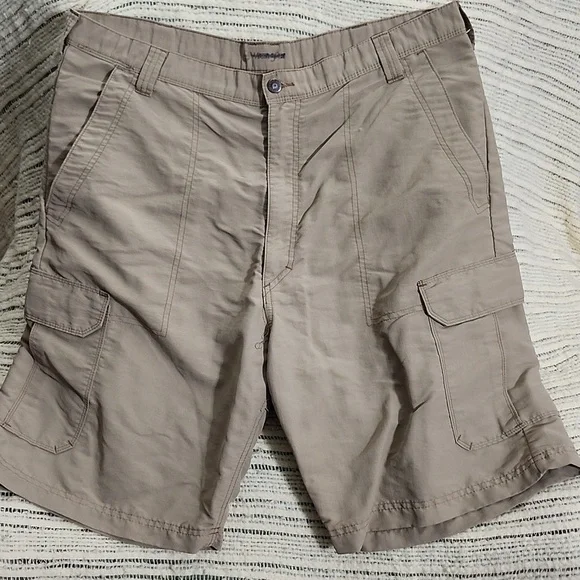 Wrangler Shorts Wrangler Outdoor Series Mens Nylon Cargo